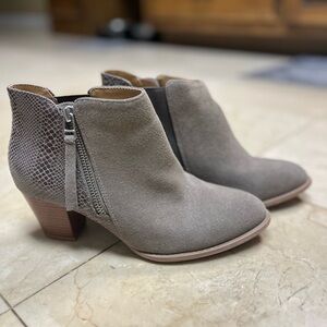 VIONIC ANNE BOOTIE